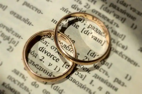 Image of rings removed before divorce mediation  Houghton-le-Spring